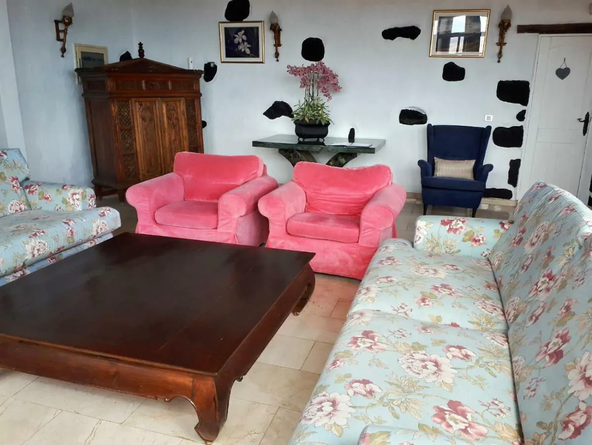Casa Tara Villa Mácher 0*,